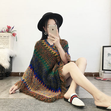 Elegant Color-Block Knitted Tassel Scarf
