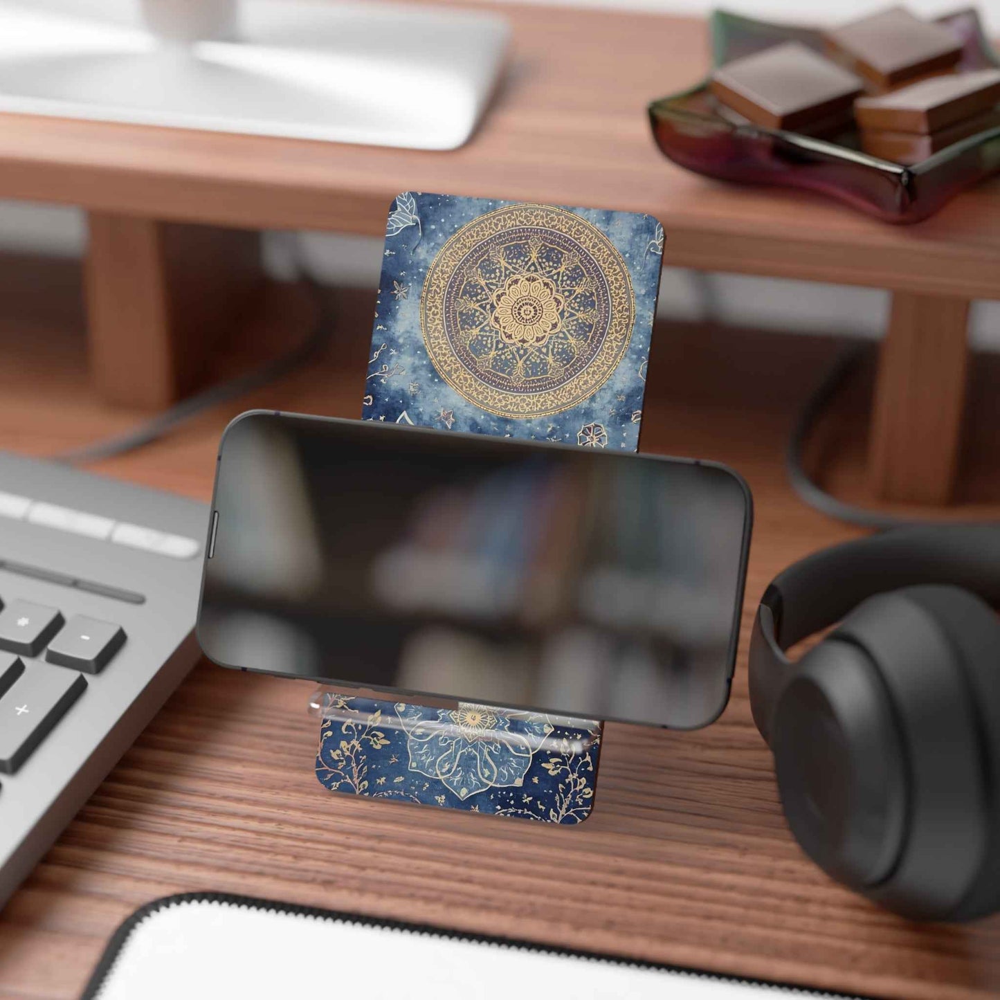 Bohemian Smartphone Display Stand - Artistic Phone Holder with Floral Design