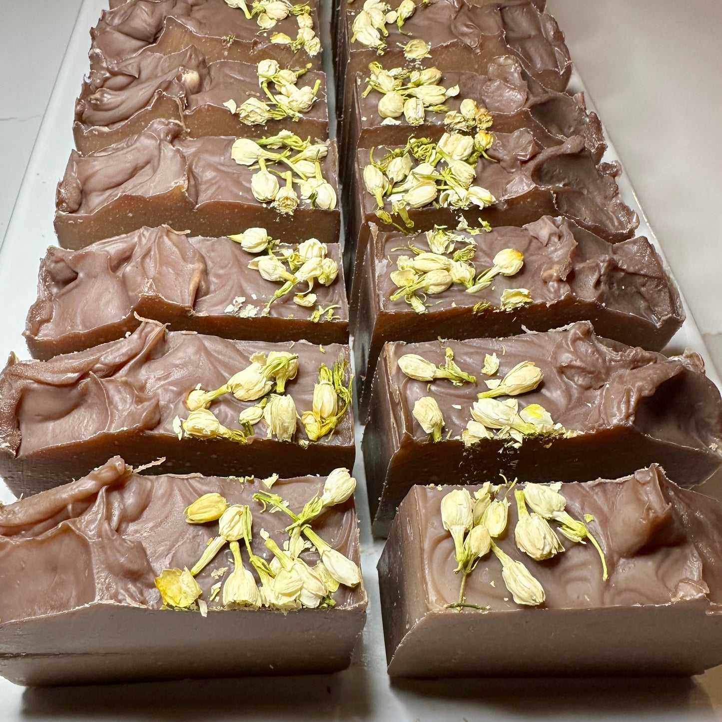 Vanilla Oak Goat Milk Soap Luxuriously Creamy Fragrance - Rosetta Creative Boutique