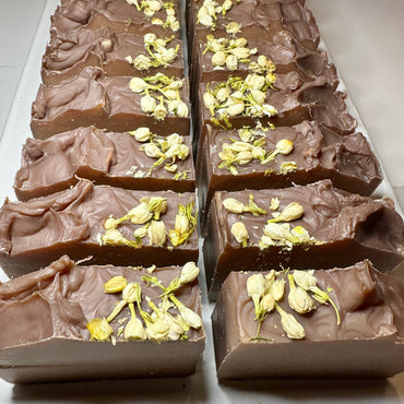 Vanilla Oak Goat Milk Soap Luxuriously Creamy Fragrance - Rosetta Creative Boutique