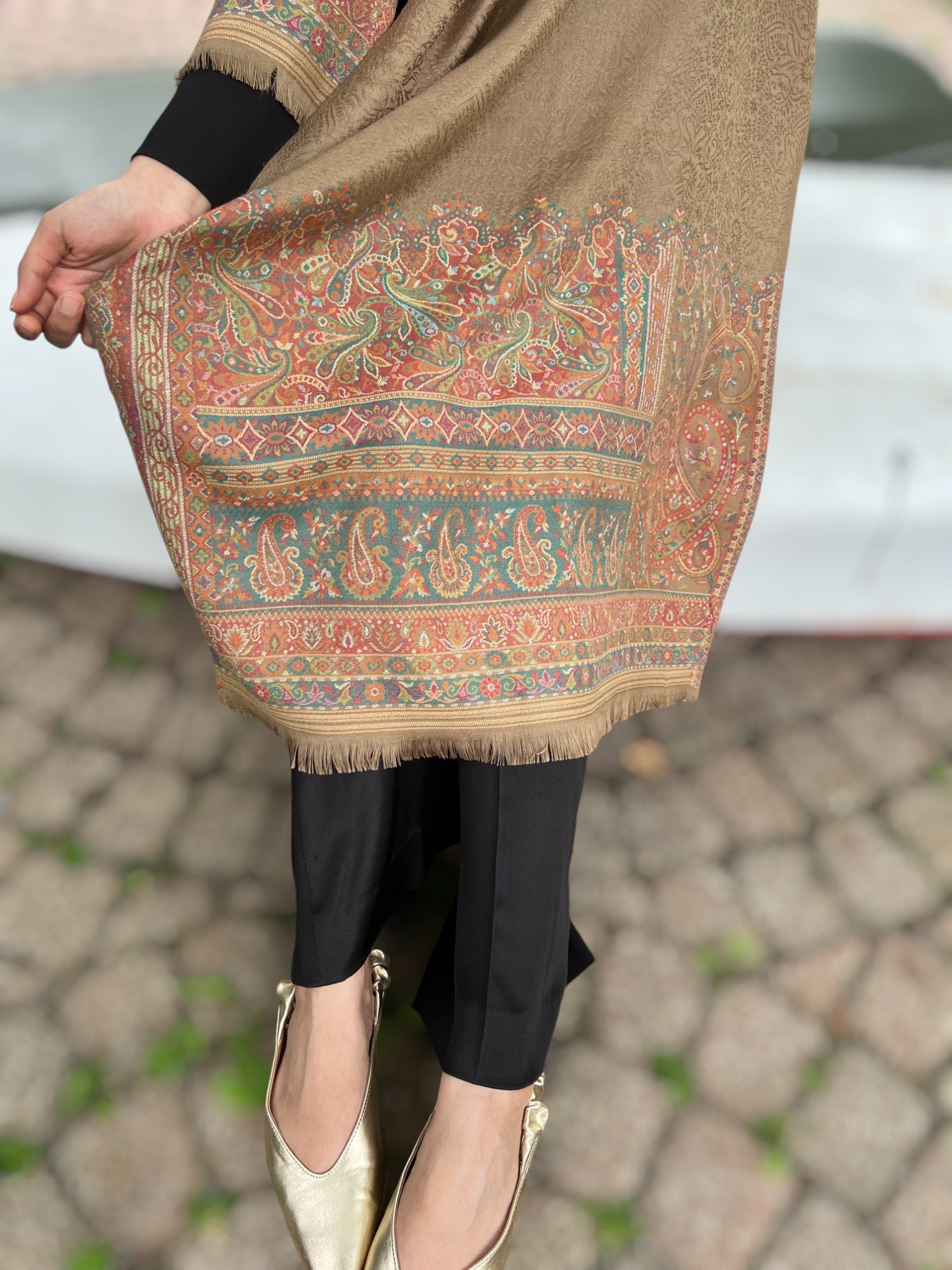 Beige Wool Kashmir Jamawar Pashmina Shawl For Elegant Wear - Rosetta Creative Boutique