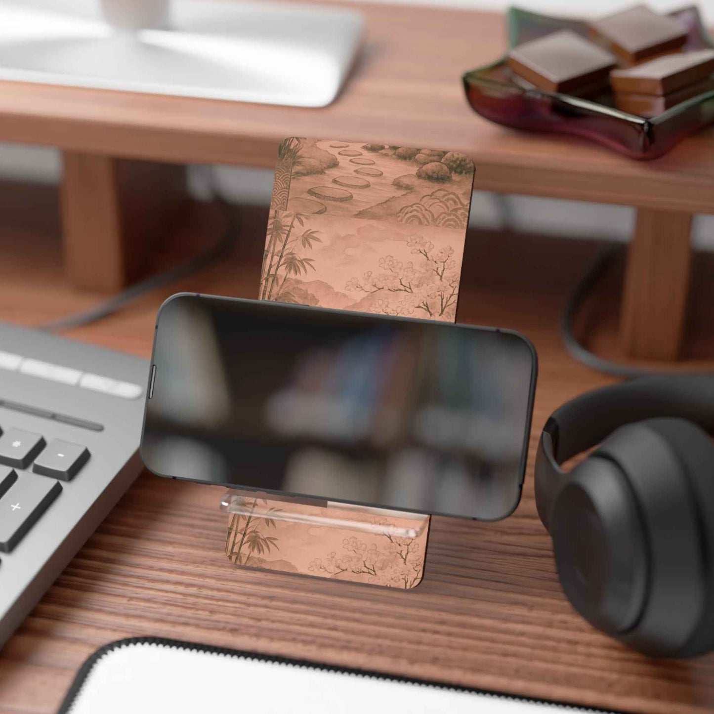 Elegant Smartphone Display Stand with Serene Japanese Garden Design
