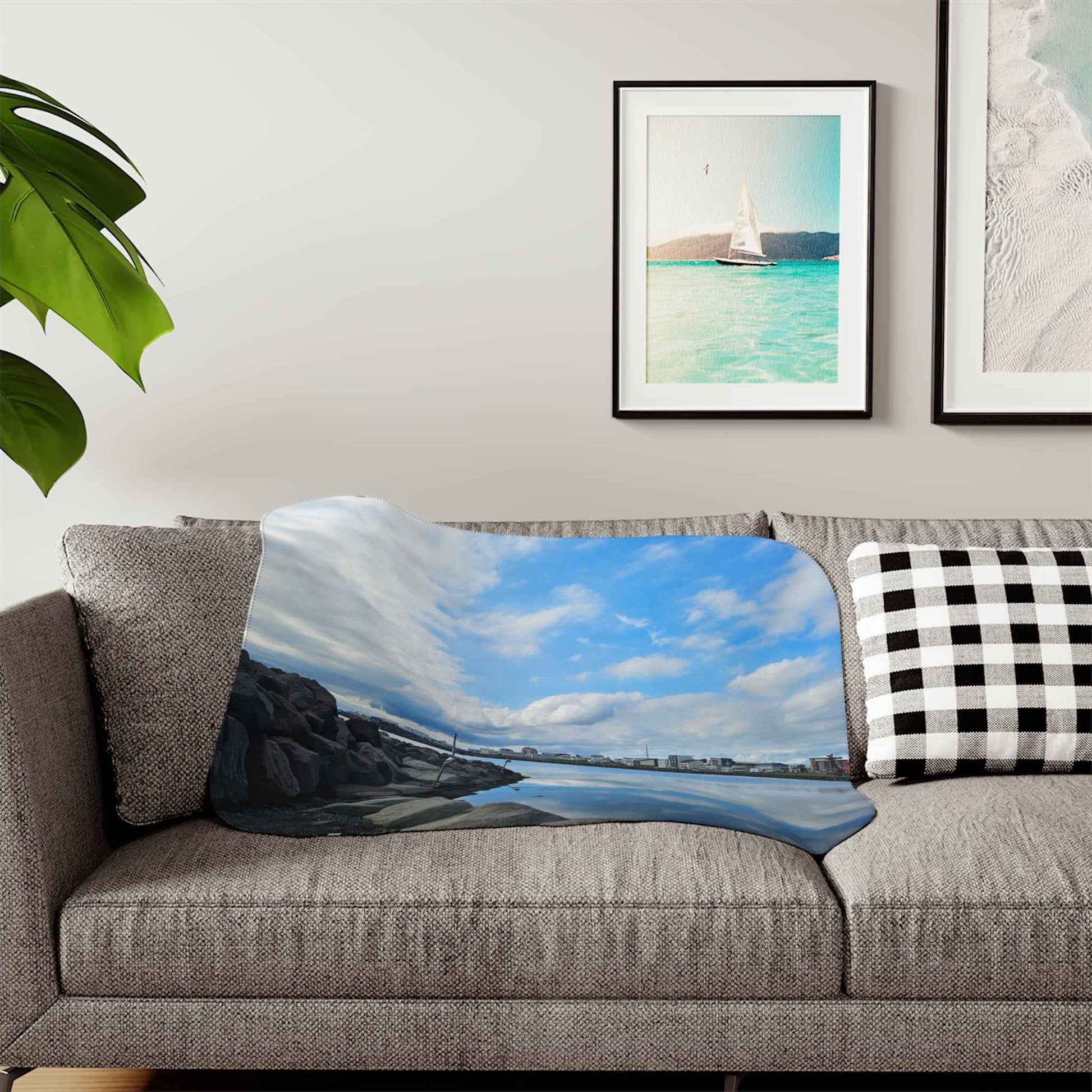 Cozy Sherpa Blanket of the Icelandic Coast - Two Color Options for Ultimate Comfort