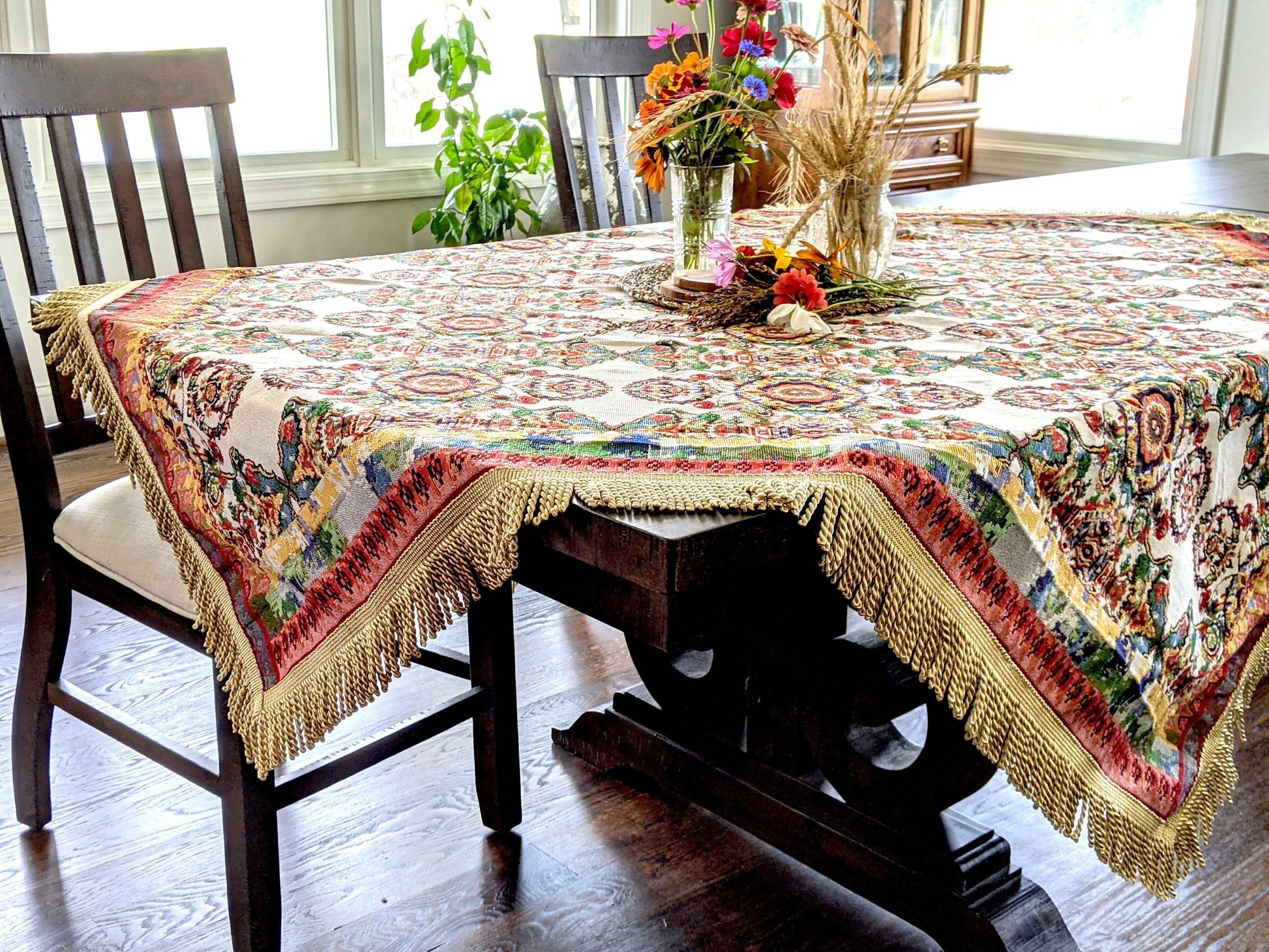 Tache Elegant Ivory Colorful Ornate Paisley Woven Tapestry Tablecloth (18193)