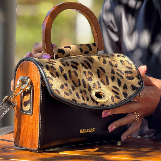 IULIUS Leopard Flap Leather Bag with Wooden Sides - Bolso de Cuero con Solapa Leopardo y Laterales de Madera – IULIUS