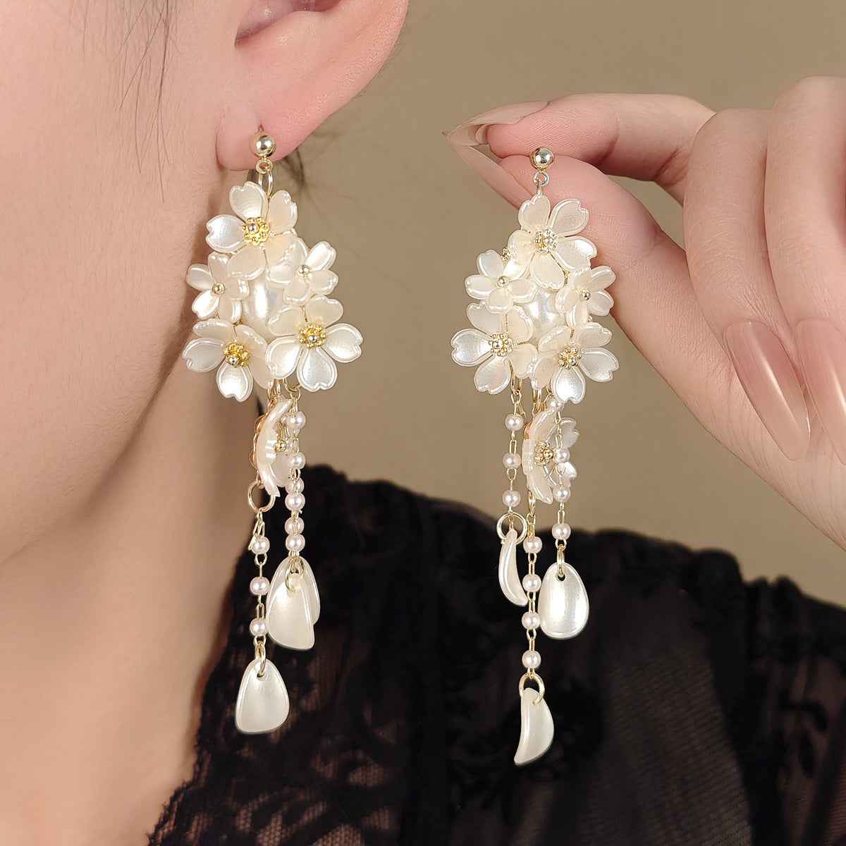 Luxury Flower Tassel Earrings