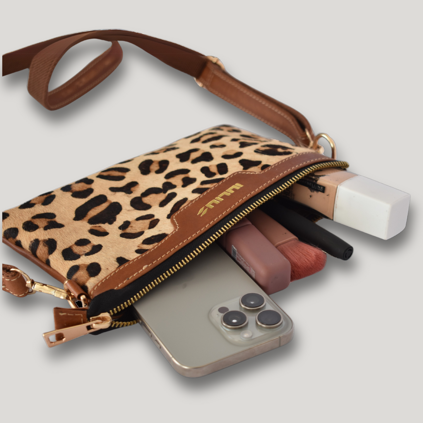 ULIUS Leopard Style Leather Clutch – Brown Leather & Natural Hair - Cartera de Mano Estilo Leopardo – Cuero Marrón y Pelo Natural – IULIUS