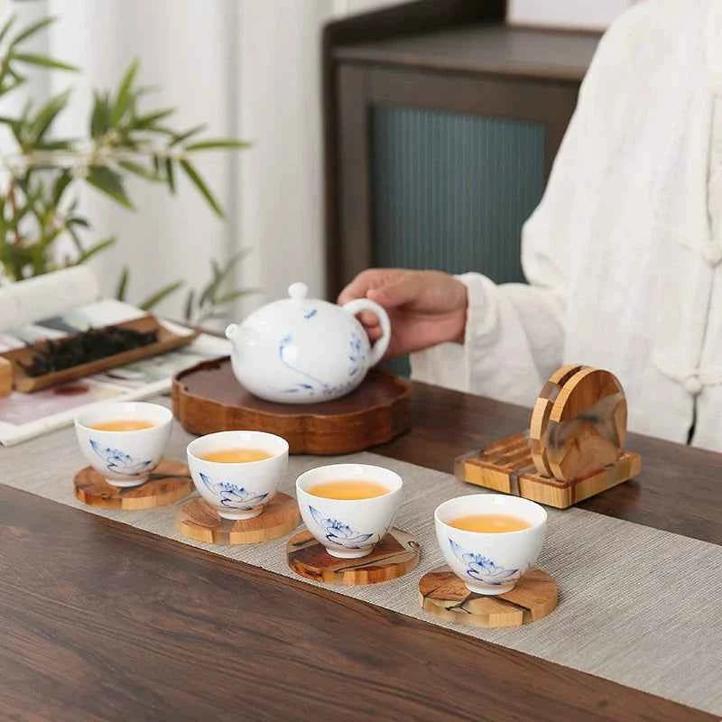 Biodegradable Pine Wood Resin Coasters with Ink Texture – 8cm Eco-Friendly Drink Mats