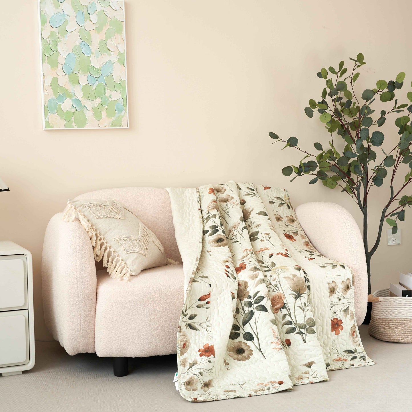 DaDa Bedding Collection Enchanted Meadow Reversible Floral Cozy Lightweight Lap Throw - Perfect for Couch or Bed, Beige Victorian Garden Pallete, All-Season Comfort, Machine Washable, 50x60 Inches