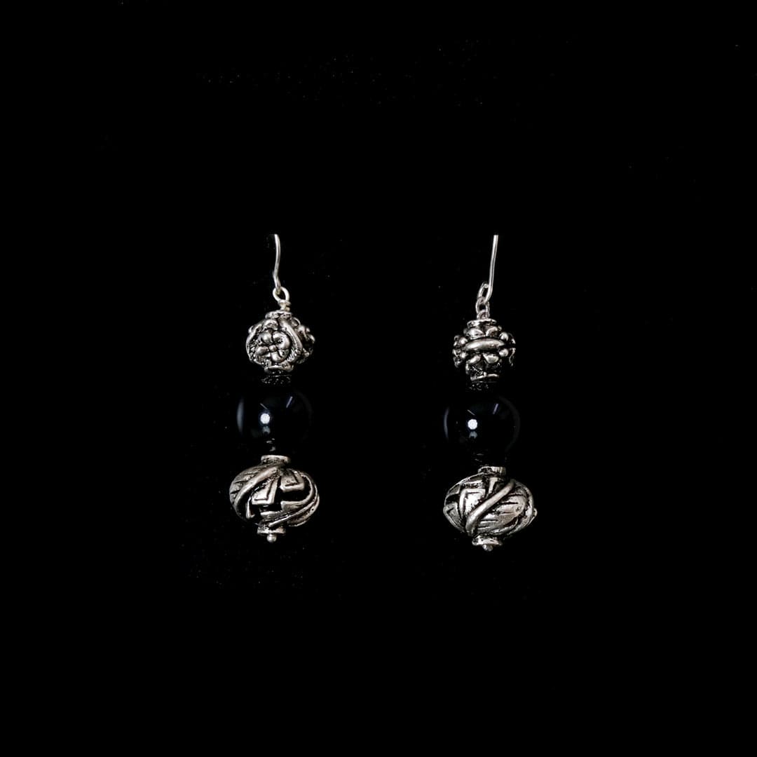 Carved Beads Onyx Earrings-2