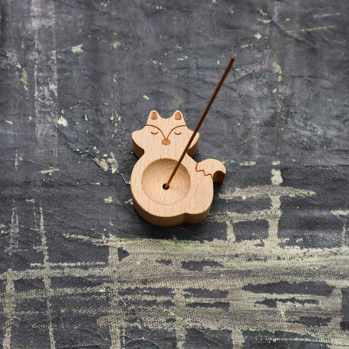 Fox Shaped European Beechwood Essential Oil Diffuser And Incense Holder