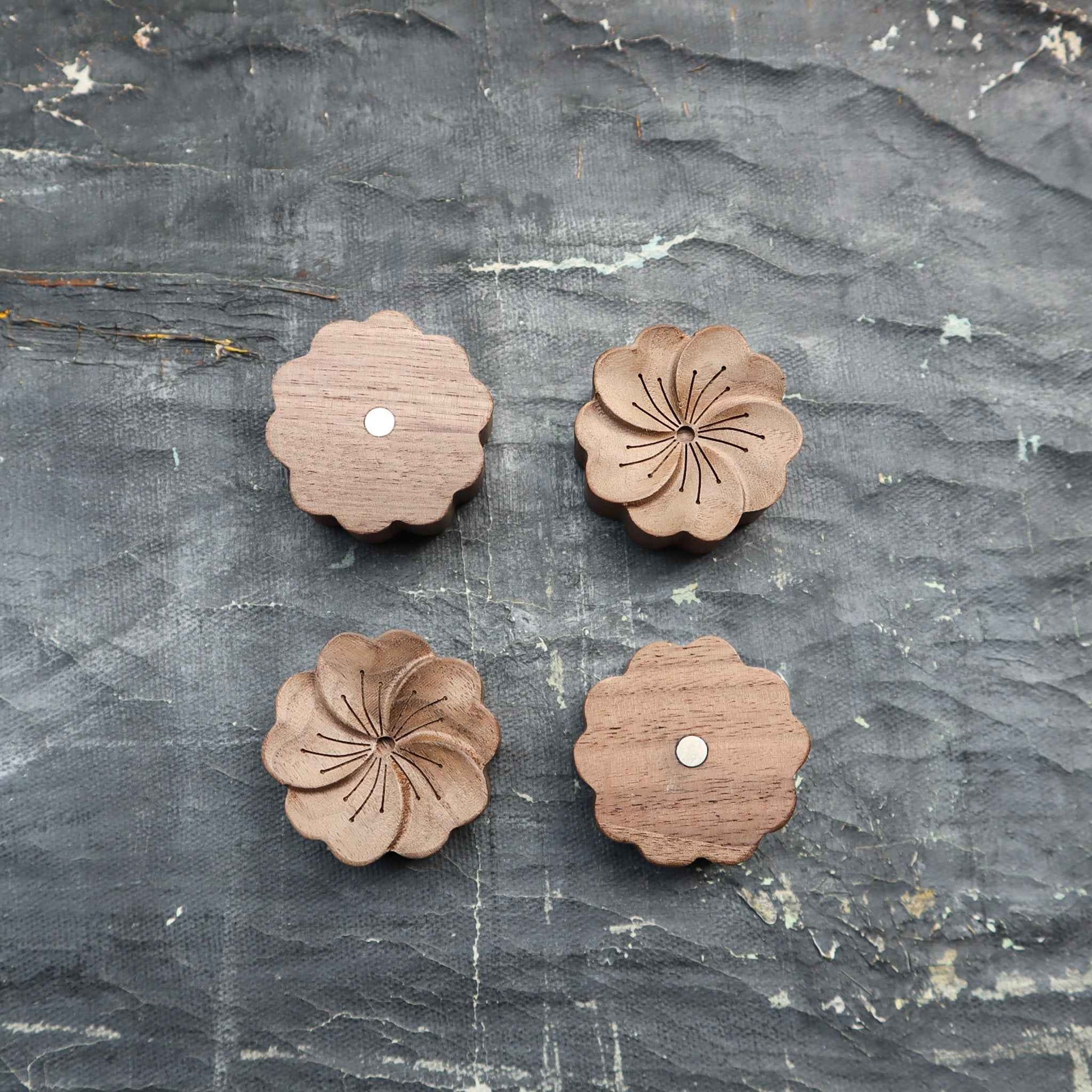 Peach Blossom FSC Wooden Car Diffuser Clip On Vent Aromatherapy