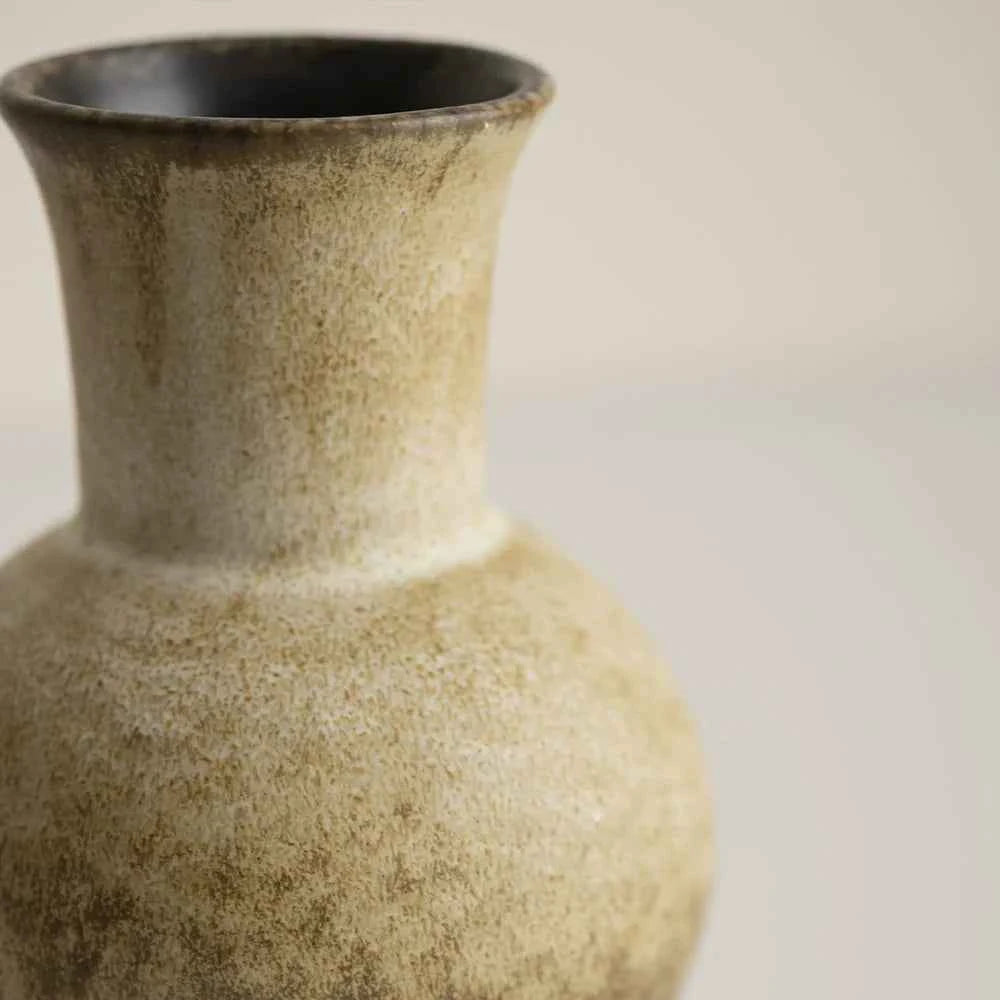 Japanese-Style Kiln-Changed Ceramic Vase – Retro Flower Arrangement Ornament