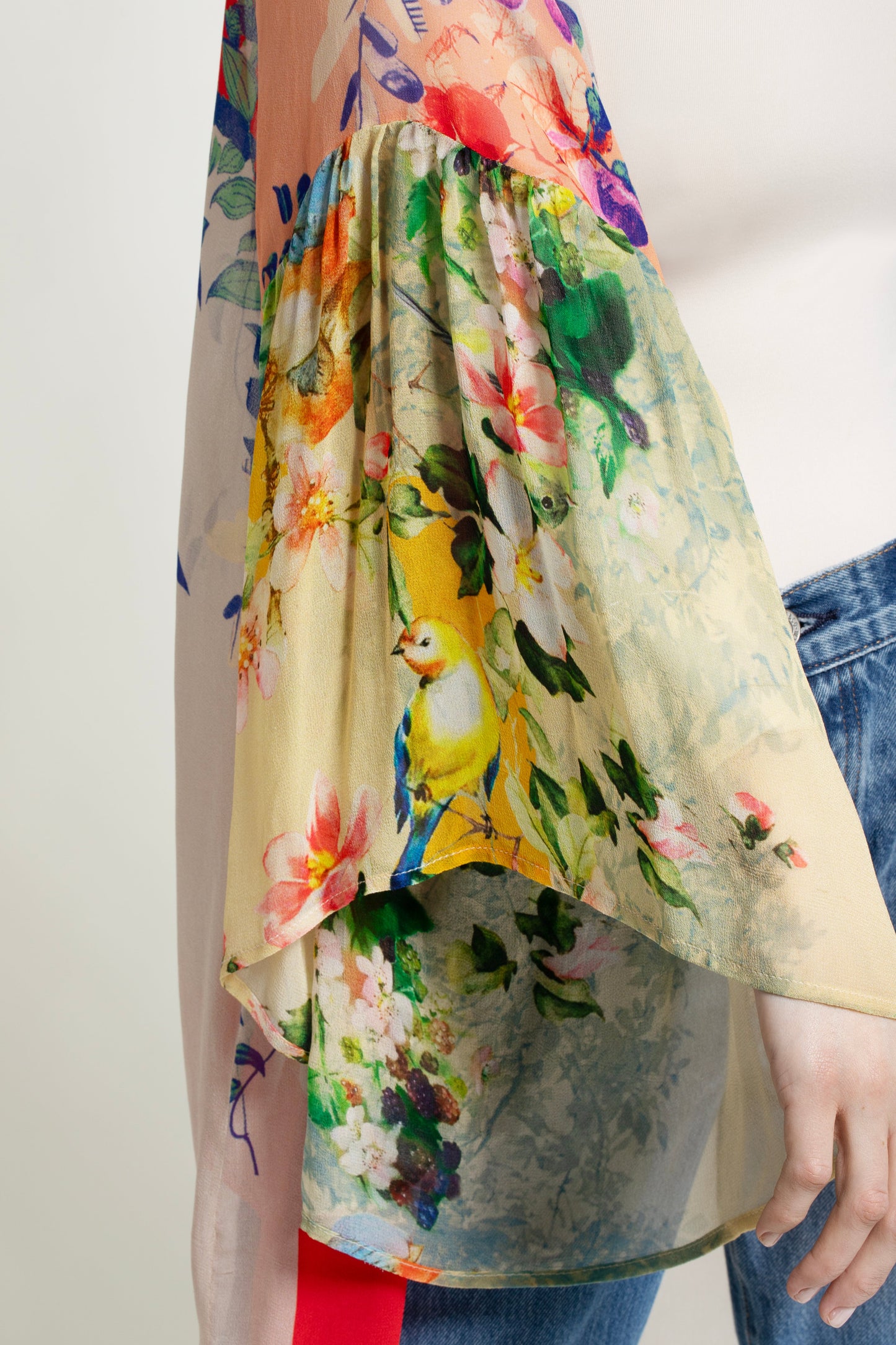 Mystical Garden Ruffle Sleeve Kimono