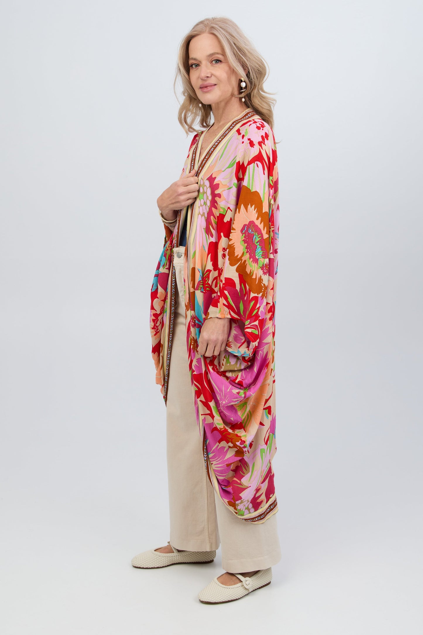 Wing Sleeve Floral Kimono