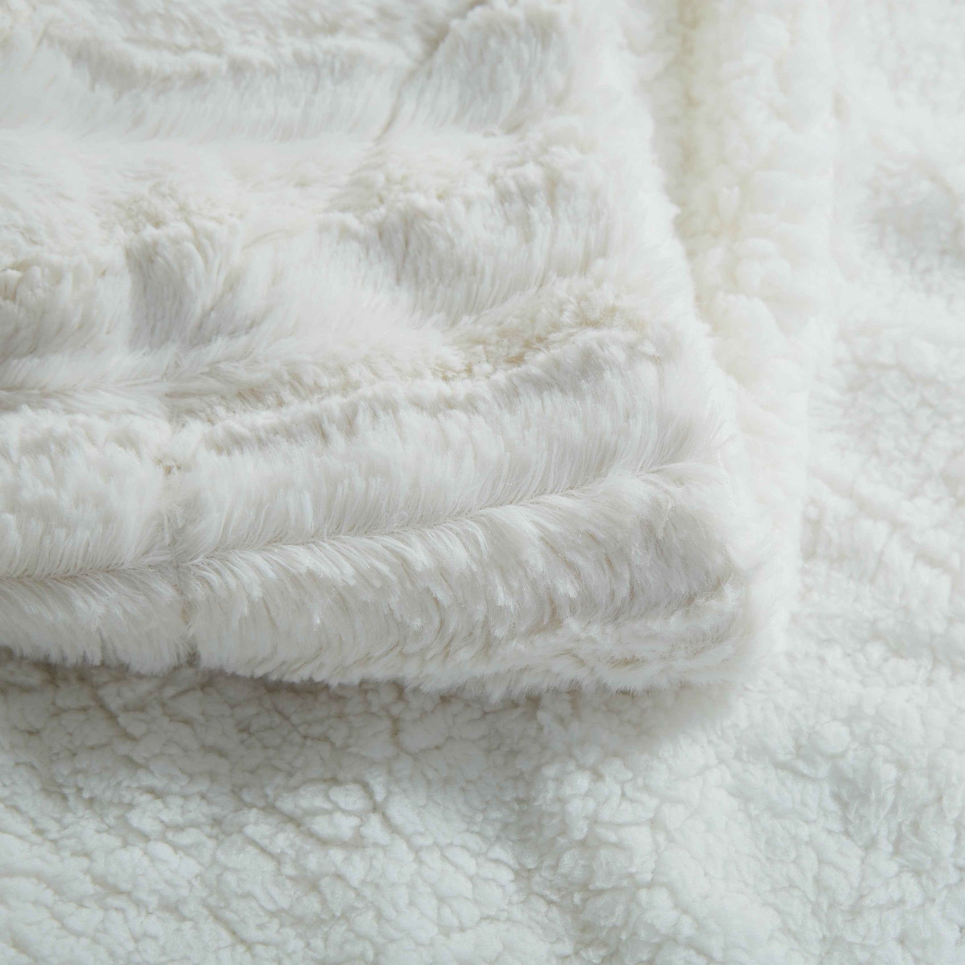 Tache White Ivory Polar Faux Fur with Sherpa Throw Blanket