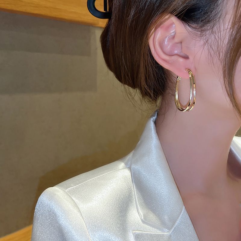 Modern Pearl-Finish Alloy Drop Earrings
