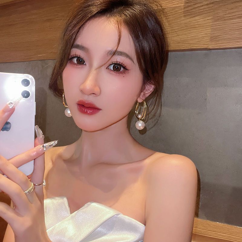 Modern Pearl-Finish Alloy Drop Earrings