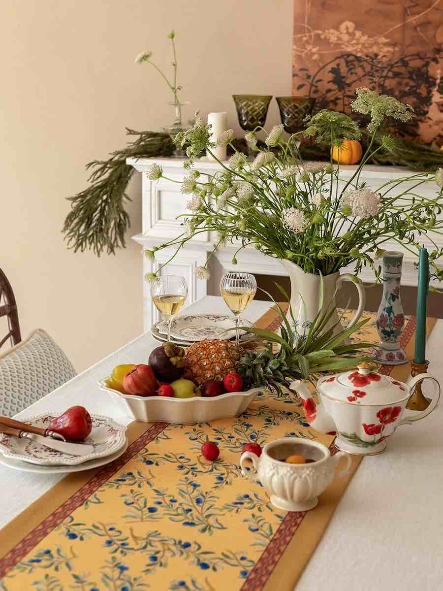 Italian Floral Decorative Table Runner for Elegant Table Setting-1